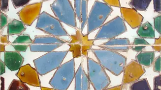 Sala Da Coroa, Azulejos De Corda Seca (1)