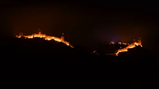 Castelo Dos Mouros Iluminado De Laranja Para Assinalar Dia Mundial Da Esclerose Multipla